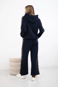 Viscose set with leopard stripes 7115 / – Navy blue цвет / color | Lexline Fashion