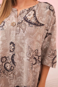 Women's cotton blouse with rolled - up sleeves and paisley pattern 25290 / – Turquoise цвет / color | Lexline Fashion