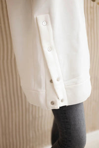 Insulated sweatshirt with press studs 9358 / – Ecru цвет / color | Lexline Fashion