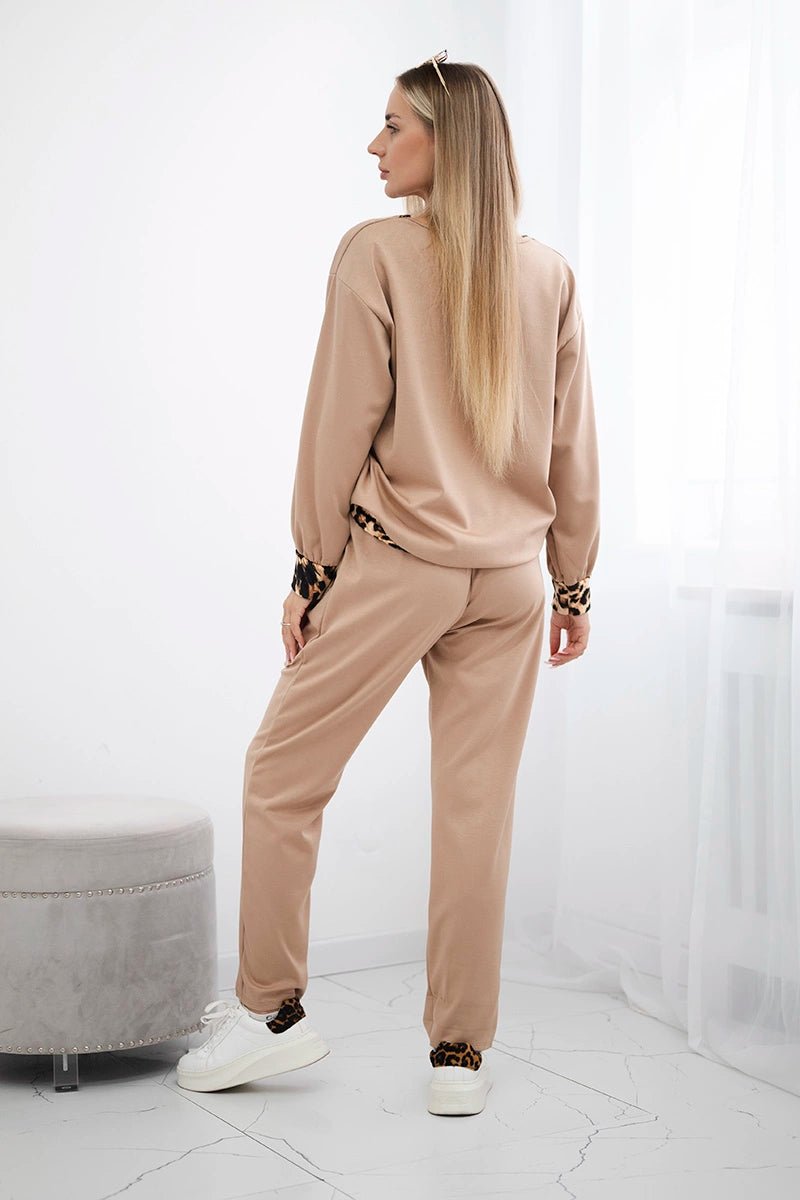 Set with sweatshirt + pants ART19759 / – Beige цвет / color | Lexline Fashion
