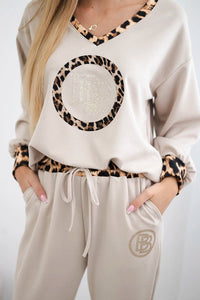 Set with sweatshirt + pants ART19759 / – Beige цвет / color | Lexline Fashion