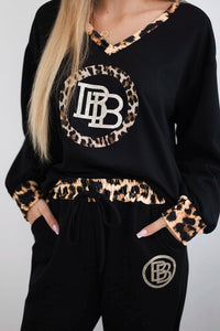 Set with sweatshirt + pants ART19759 / – Black цвет / color | Lexline Fashion