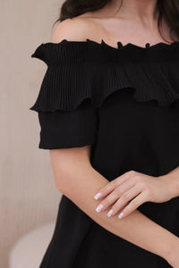 Spanish blouse with a decorative frill IT - 28 / – Black цвет / color | Lexline Fashion