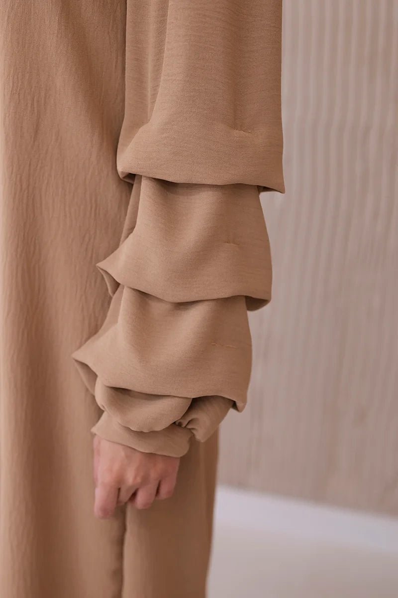 Spanish dress with decorative sleeves IT - 19 / – Camel цвет / color | Lexline Fashion