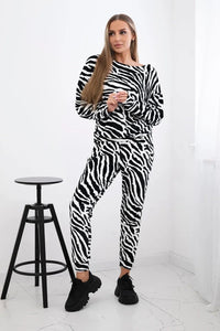 Velour set of Sweatshirt and Pants 9406 / – Black || White цвет / color | Lexline Fashion