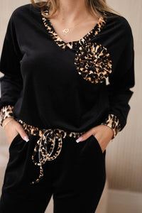 Velour set with a decorative brooch ART9130 / – Black цвет / color | Lexline Fashion