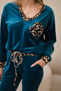 Velour set with a decorative brooch ART9130 / – Marine цвет / color | Lexline Fashion