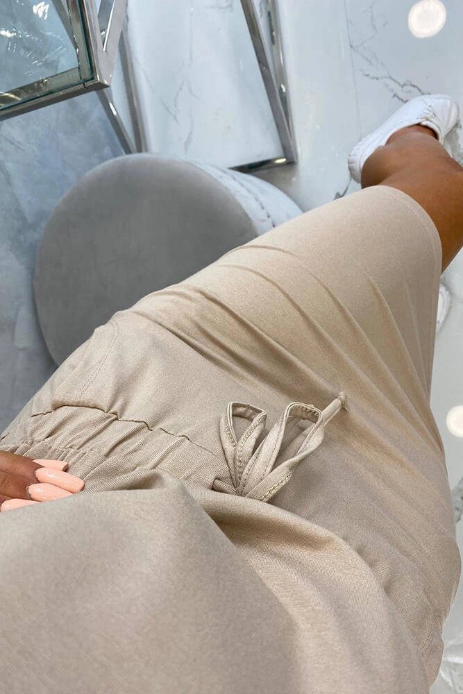 Viscose dress tied at the waist with short sleeves 9074 / – Beige цвет / color | Lexline Fashion