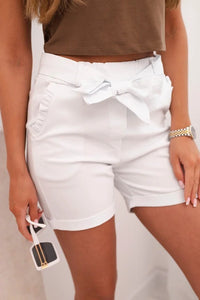 Women's shorts with bow and frills ART23122 / – White цвет / color | Lexline Fashion