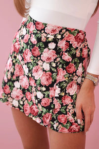Women's skirt - shorts with flowers ART22716 / – Black цвет / color | Lexline Fashion