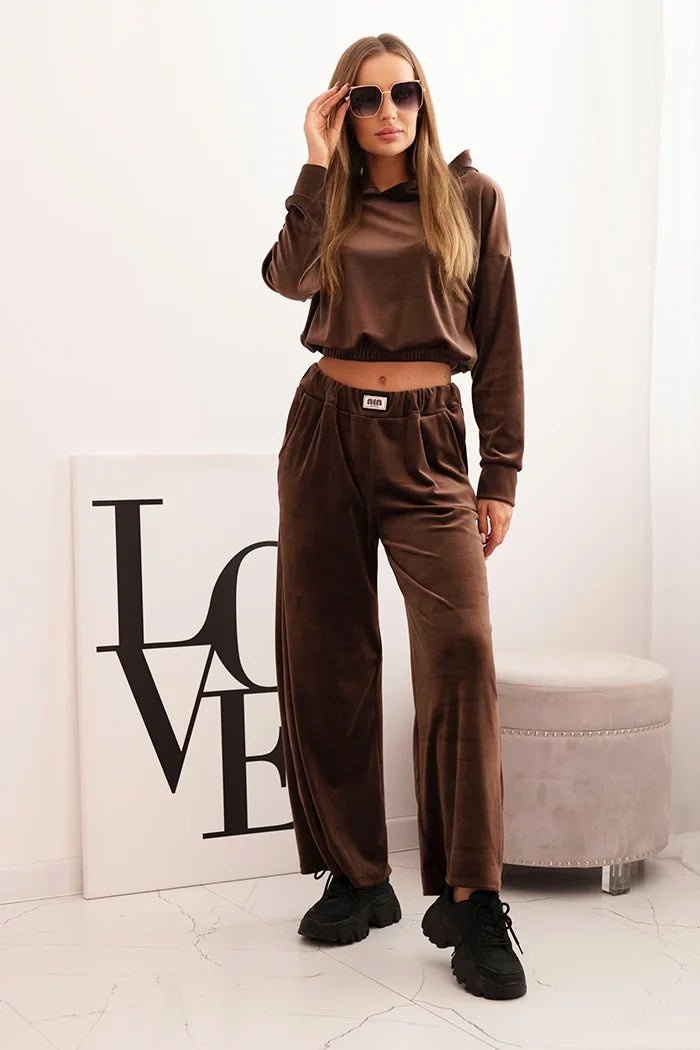 Women's velour tracksuit with wide legs and a hoodie ART0169 / – Beige цвет / color | Lexline Fashion