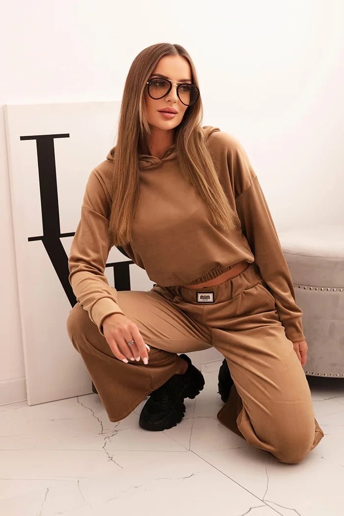 Women's velour tracksuit with wide legs and a hoodie ART0169 / – Camel цвет / color | Lexline Fashion